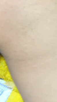 Amigo do padrasto fode mamãe com seu pau grande, mamãe gritou