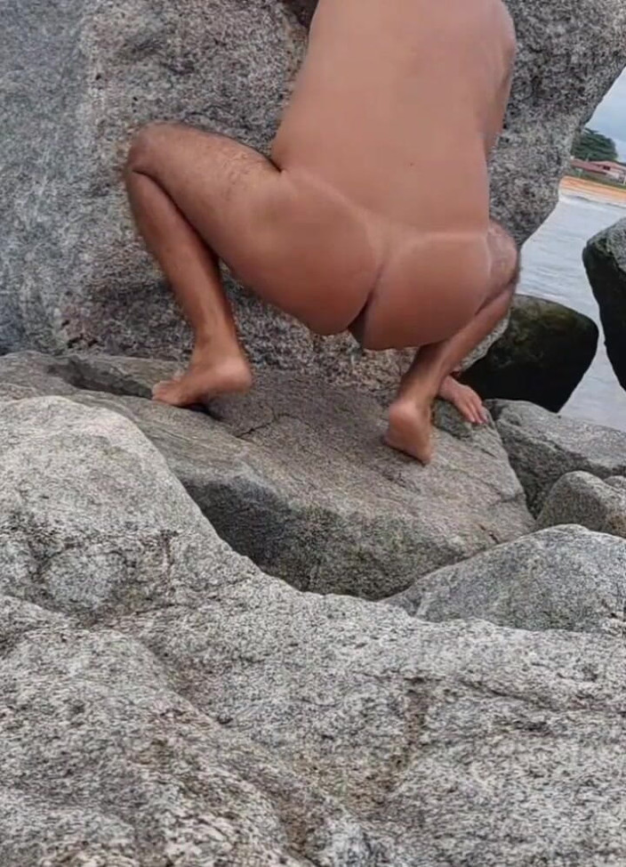 Ladysilvas: Ladysilva Nahá na skalách Jaký sexy opálený zadek