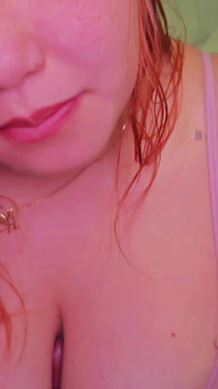 O meio-irmão do meu marido é o melhor voluntário para foder meus peitos e encher minha buceta com leite