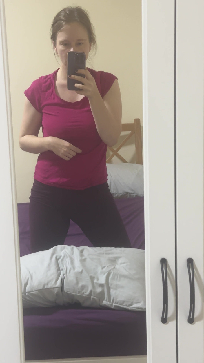 SweetLucy96: ベッドでの深夜の楽しみ