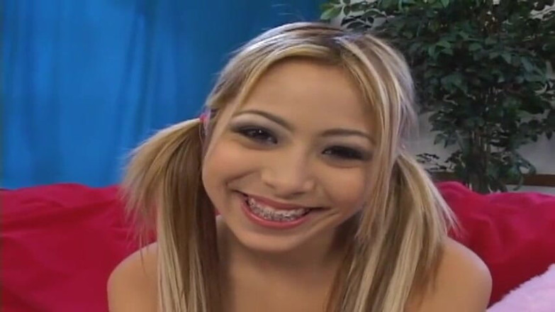 Asian Mature Climax: สาววัยรุ่นน่ารักดูดควยแล้วกลืนน้ำอสุจิทุกหยด