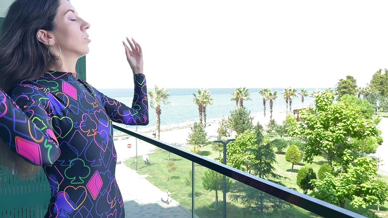 Falcon Al straight porn: 三根大鸡巴给我娇小的继妹在她的父母不在家的时候和她的朋友操了她 174