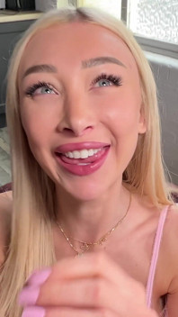Nasty Instagram-model Frances Bentley Nimmt Danny D's Creampie