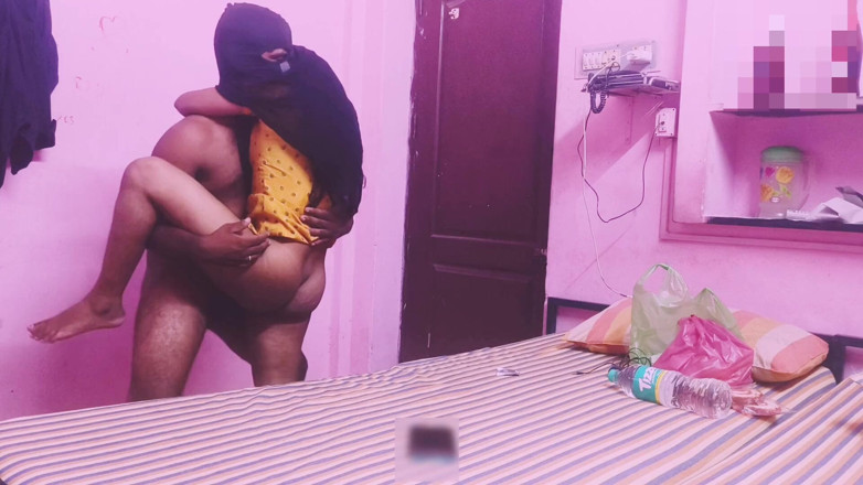 VillageBlackfairy: Mallu lerares seks met student