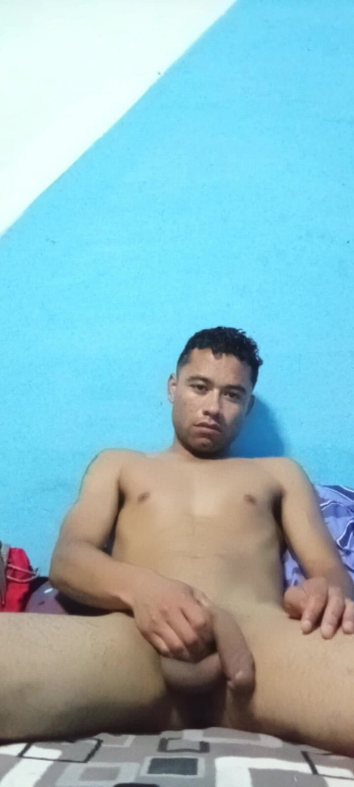 Shainixhotboys: Giovane uomo dotato