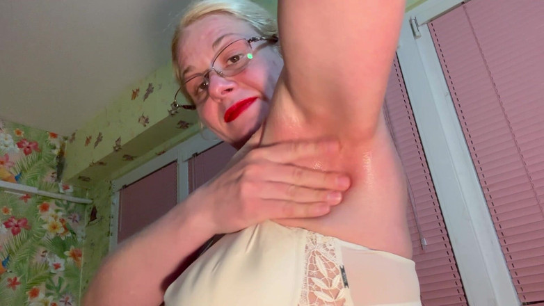 Putarankahotmilf: Od chlupatých po plešatá podpaží