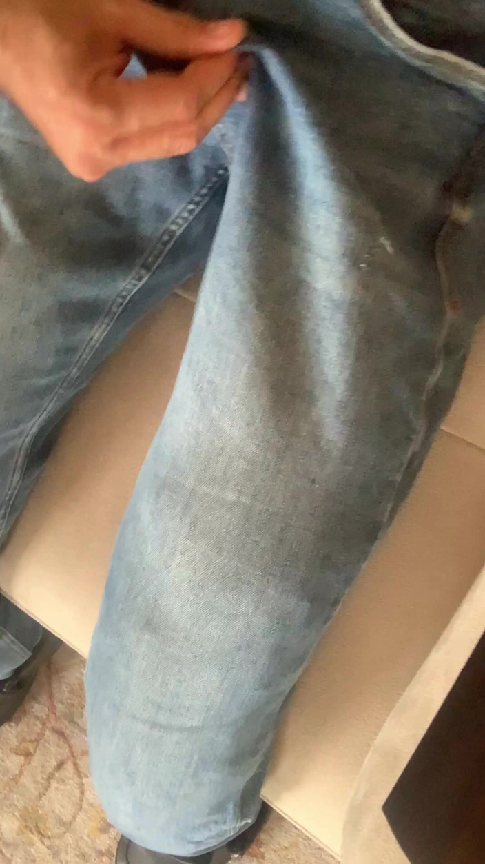 cd_aysemmm: Ich berührte den schwanz eines fremden an der bar, es...
