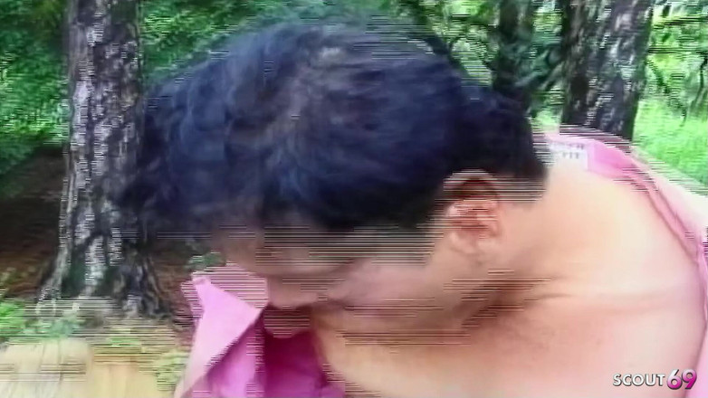 Shemale TS Collection: Blond mager Shemale knullad till orgasm av en tjock kuk...