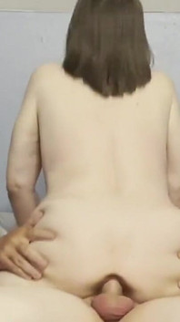 Madura esposa caliente monta polla con su culo y preñada anal