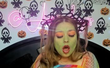 Endos-cope Video! I Am a Sexy and Voluptuous Snake Swallowing Snakes!