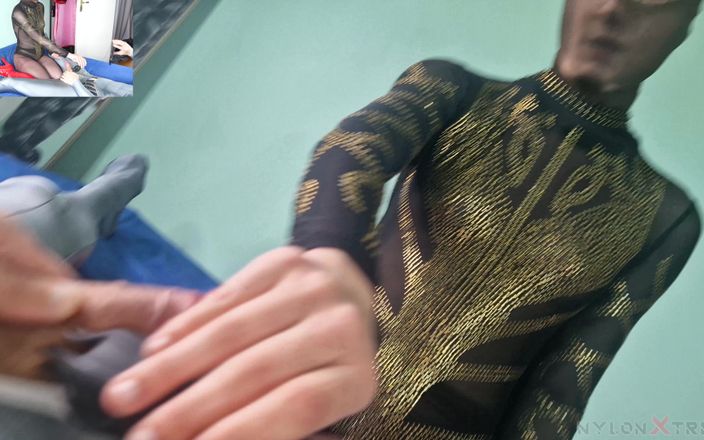 Nylon Xtreme: POV Elena clark trikot-masturbation