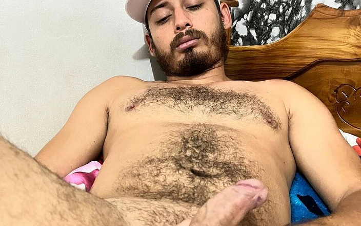 Lagartillo Tv: I'm Playing With My Cock And My Very Sexy Ass
