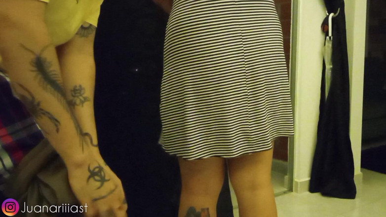 Porntner: Baise derrière la garde-robe du cinéma avec ma copine, sexe...