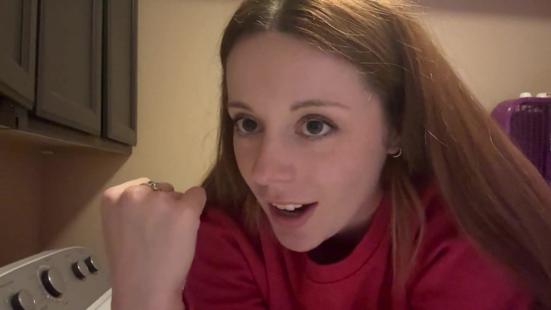 Nadia Foxx: Scopando fuori dal mio essiccatore Air Così fino a quando...