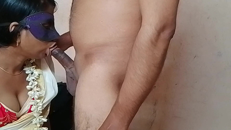 Skydreem1104: Sari si gadis kerala malayalee lagi asik nikmatin kontol suaminya...