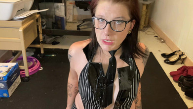 Miss Ellie Roleplay: Si jalang Bimbo pejabat