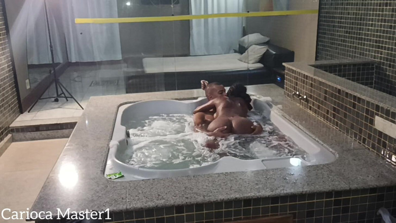 Carioca Master: Ich habe einen Whirlpool mit dem hottie