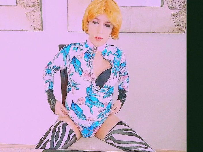 Tammy sissy slave: Tammysissy Masturbándose