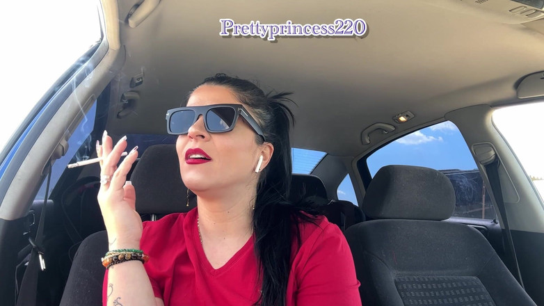 Panfil corina: Курити в машині