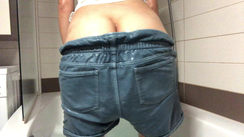 Shrima Malati: Våta jeans fetisch