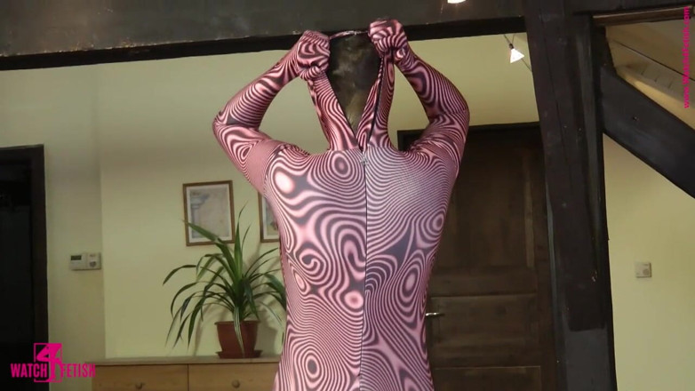 ZentaiDolls: Zentai thoát y của Anna