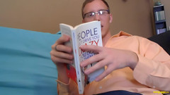 Man Puppy: Obří šprt se tě snaží ignorovat