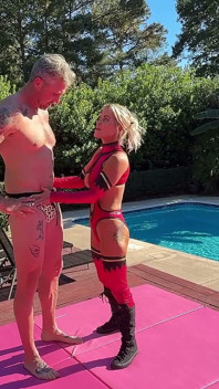รองเท้าเย็ดกลางแจ้ง Tatiana Steele Vs Jay Spear