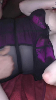Sammy Goud gosta de um gangbang com loula sexy Lou_1