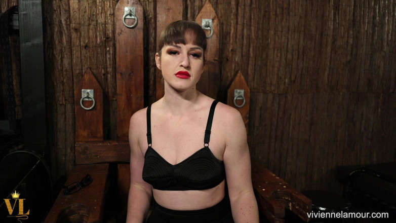 Vivienne l'Amour: Vivienne L'amour - Inside the Penal Colony