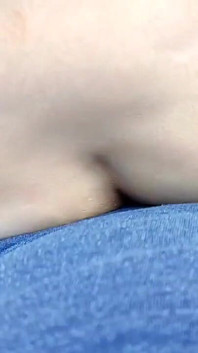 Sesso orale all'aperto con fisting vaginale