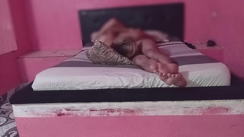 parejacasero: Dikongkek keras