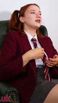 자지를 빠는 방법을 알려주는 십대 소녀 Victoria Greene