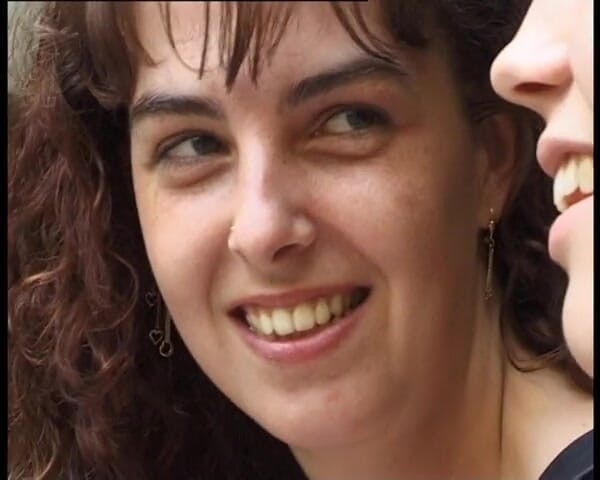 YOUR FIRST PORN: Lesbische Spiele w Der Badewanne - Lesbijskie gry w wannie