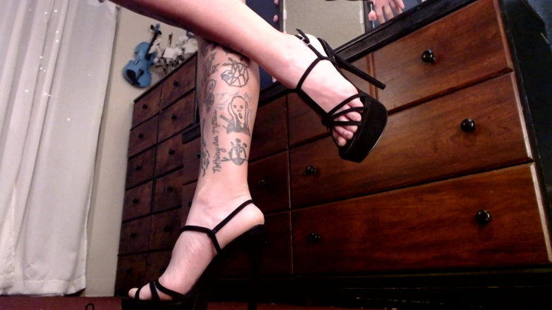 Abby Anna: Long Legs High Heel Show