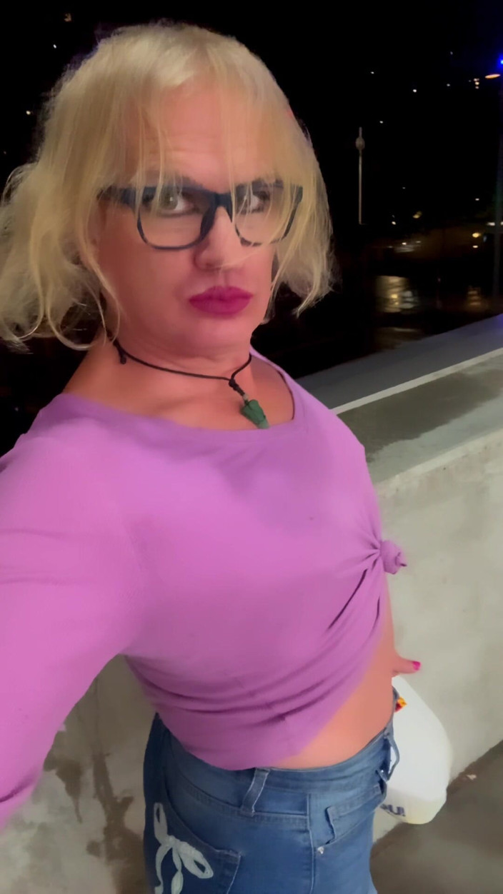 CindieLove: Hot Sissy Short-shorts Downtown Parking Garage