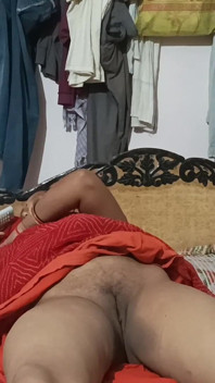 继妹与继兄弟通过房间发生性关系