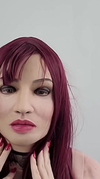 Mă bucur de mine și îmi expun curul sexy și țâțele