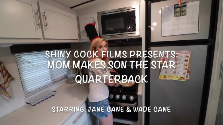 Jane Cane: La matrigna aiuta il figliastro a diventare il quarterback star -...