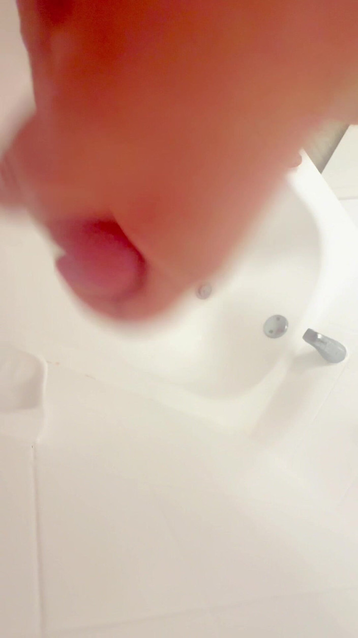 Scott Milk: 私と一緒にシャワーを浴びたいですか?