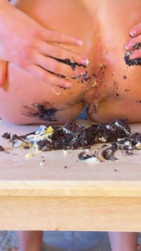 My First Cake Smashing with My Ass