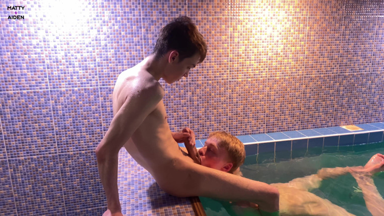 Matty And Aiden: Teenage twinks Matty and Aiden blowjob in the swimming pool