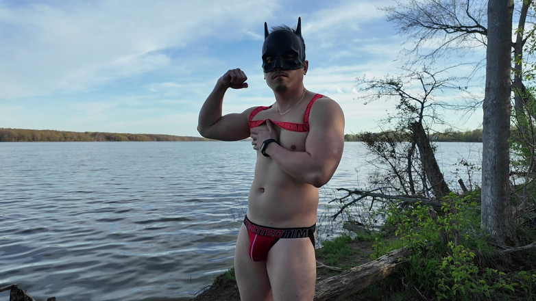 Barenakedmuscles: Dios muscular asiático se desnuda junto al lago - físico rasgado...