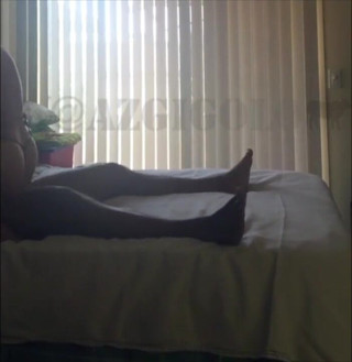 AZGIGOLO: 热辣熟女得到 Azgigolo 4 早餐