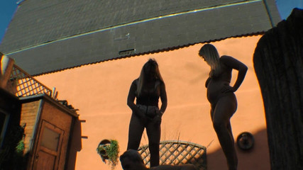 SweetSusi: de două ori în aer liber, supărat