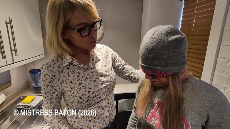 MistressBaton: Alisha đánh đòn &amp; bú cu