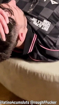 Messy 3-on-1 Facefuck