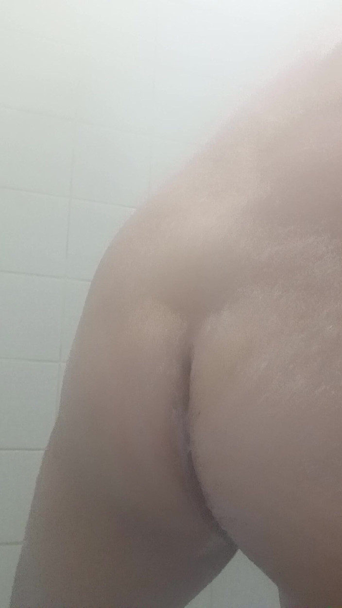 Oscar cor: Oscarcoronado86s sugande lamm med en mycket hård och skummig kuk...