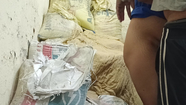 MHM: 숲에서 긴 하루를 보낸 후 - 4K 리얼 마을 로맨스"