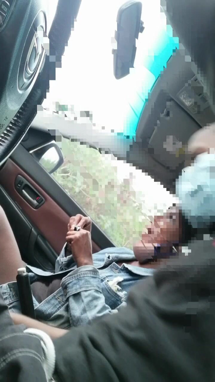 Afrocouple: Damn, I Suck It in the Car