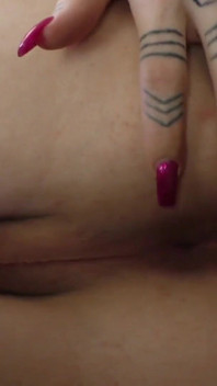 Cea mai tare vedetă transsexuală Annabelle Lane prelucrează pula ei dulce roz